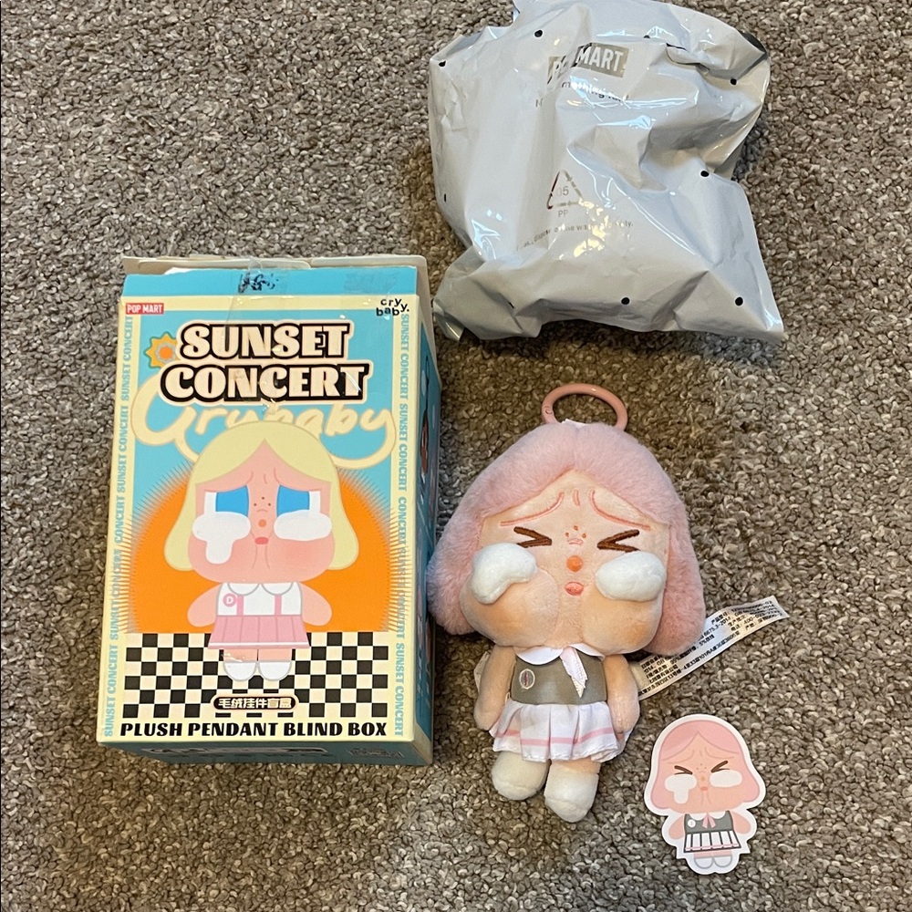 POP MART Crybaby Sunset Concert Series-Plush Pendant Blind Box, pink grey